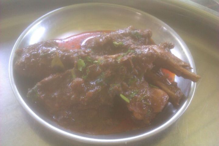 Divtya Budhlya Wada Nashik - A Maharashtrian Restaurent With Folk Style Decor