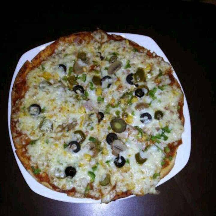 Pizza at The Chocolate Room Nashik
