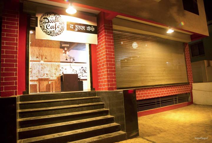 Burgers at Doodle Cafe