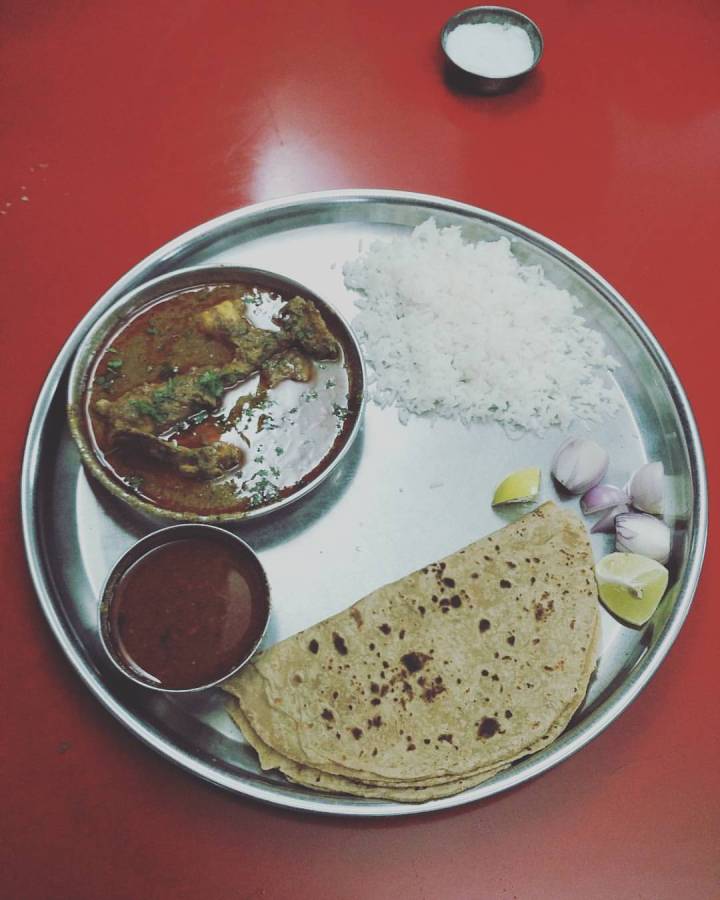 Chicken Thali Hotel Jayesh Nashik