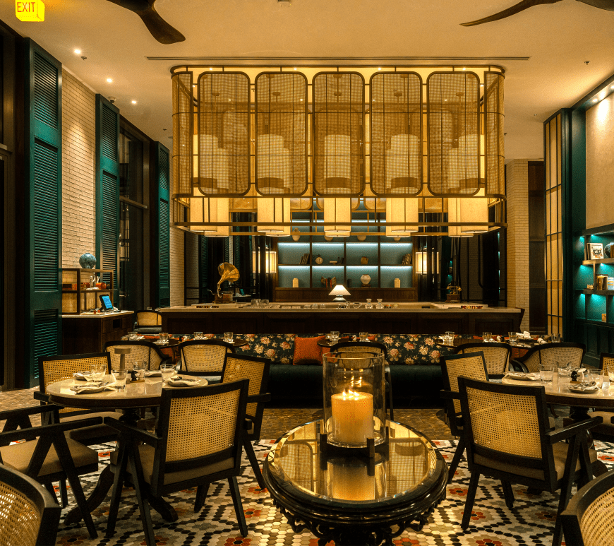 Governor Sahab Restaurant, Radisson Blu Nashik